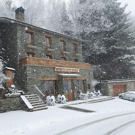 Hostal Les Roquetes Queralbs Dış mekan fotoğraf