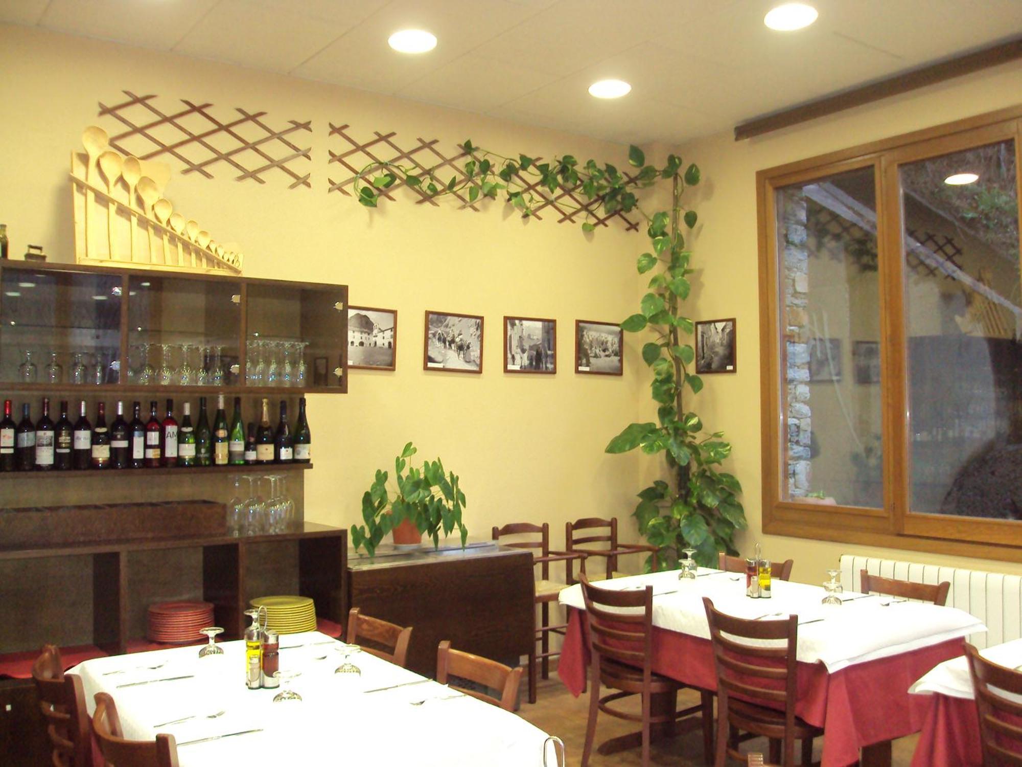 Hostal Les Roquetes Queralbs Dış mekan fotoğraf