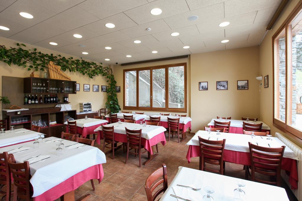 Hostal Les Roquetes Queralbs Dış mekan fotoğraf