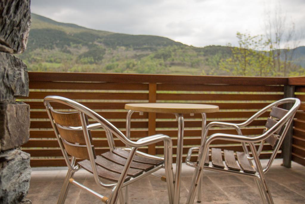 Hostal Les Roquetes Queralbs Dış mekan fotoğraf