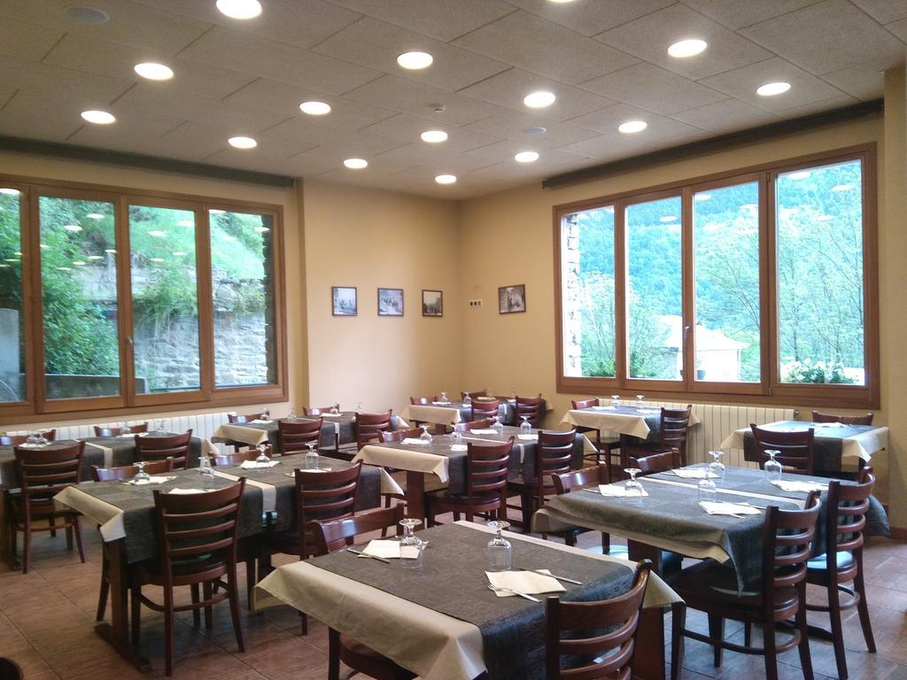 Hostal Les Roquetes Queralbs Dış mekan fotoğraf