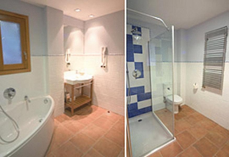 Hostal Les Roquetes Queralbs Oda fotoğraf